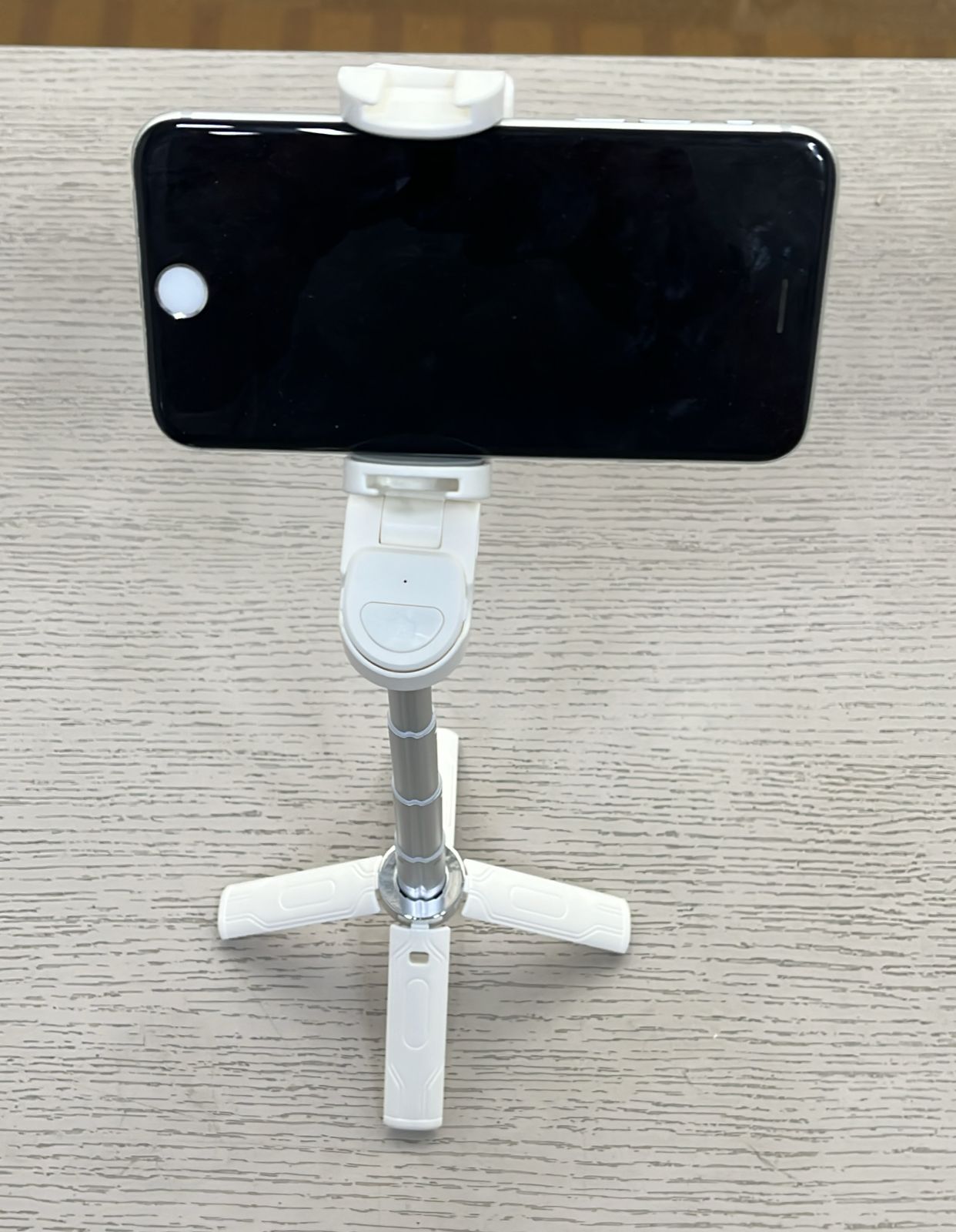 trípode portátil celular